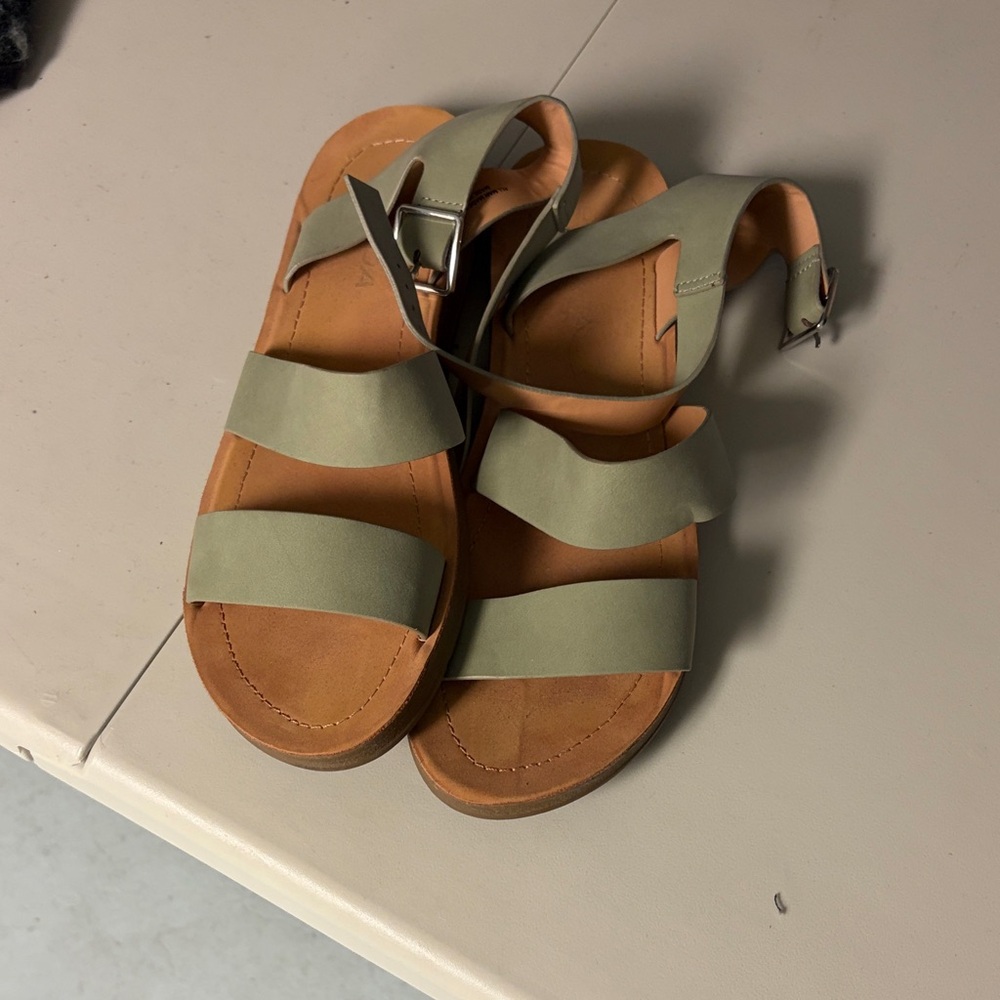 Women's Olive Sandals